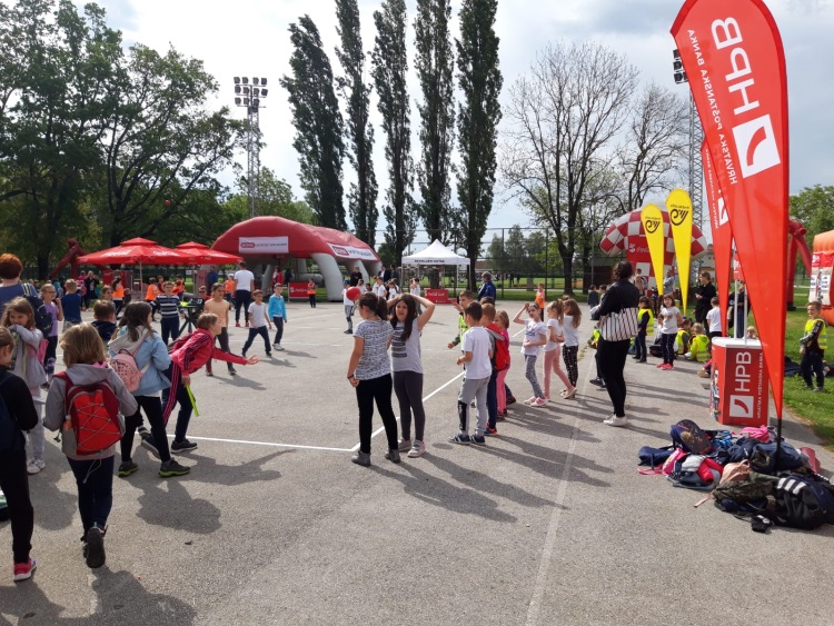 Slika /PU_ZG/slike/PUZ/2019/sportske igre mladih ivanic 3-5-19/foto 2.jpg